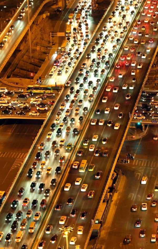 真牛所配资 跨城接单返程接顺风车: 网约车司机的“补血”算盘能打成吗?